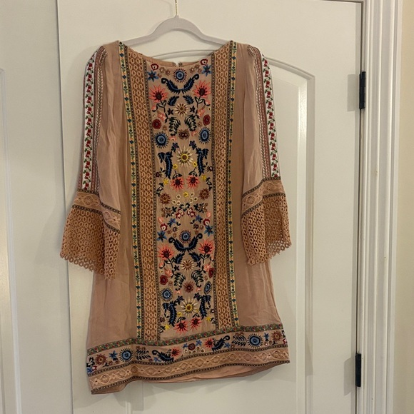 Alice + Olivia Multicolor Embroidered Tunic